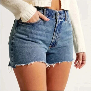 NWT Abercrombie & Fitch The Mom Short High Rise Raw Hem Plus Size 35/20